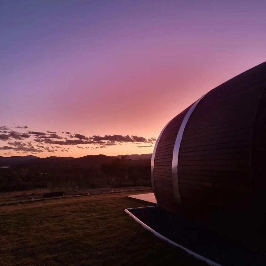 Barrel View Luxury Cabins Ballandean Exterior photo